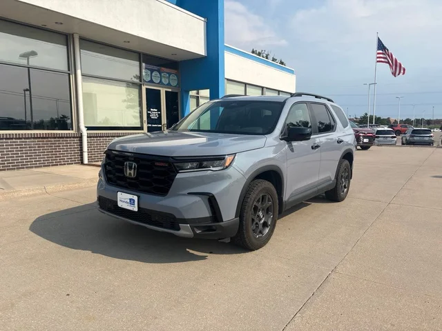 2023 Honda Pilot TrailSport