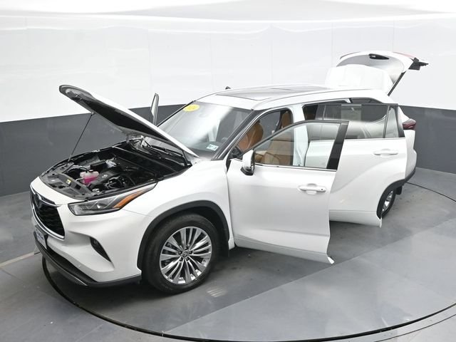 Used 2024 Beige Toyota Platinum image 28