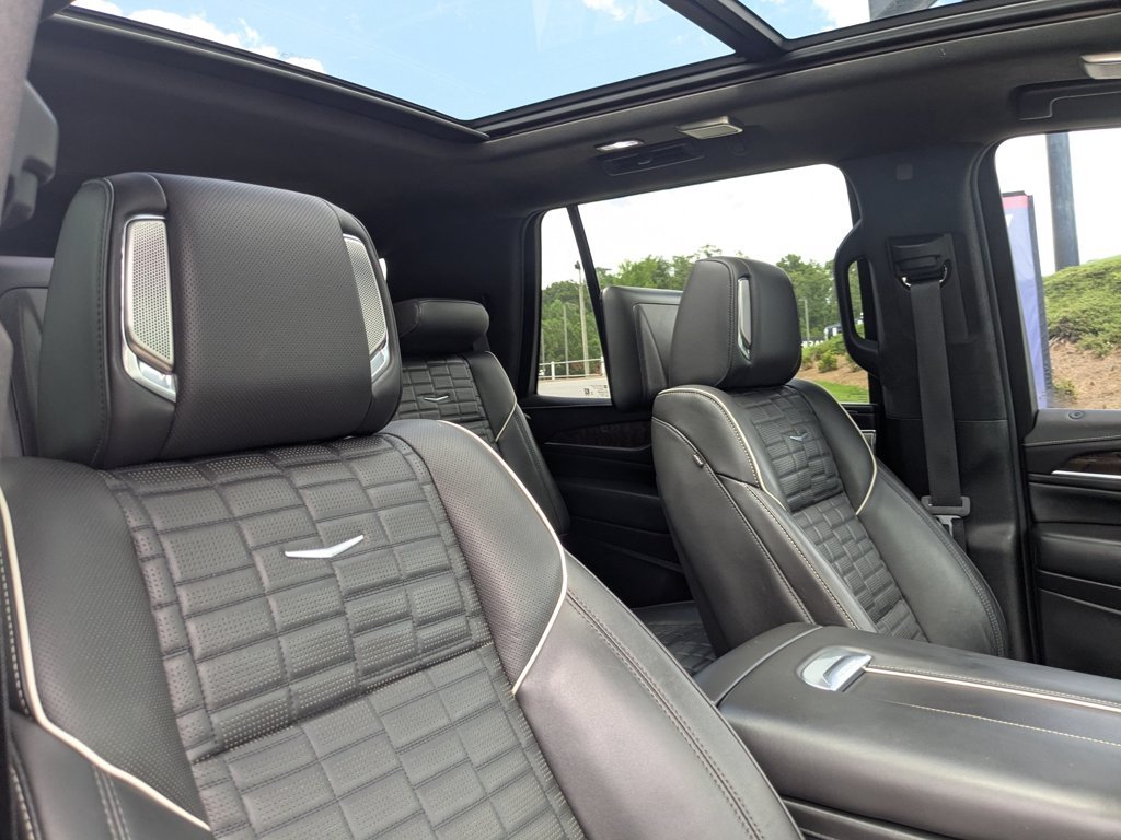 Used 2022 Black Raven Cadillac Premium Luxury Platinum image 31