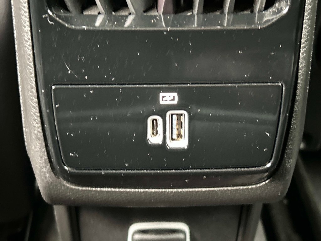 Used 2023 Gray Jeep Latitude image 18