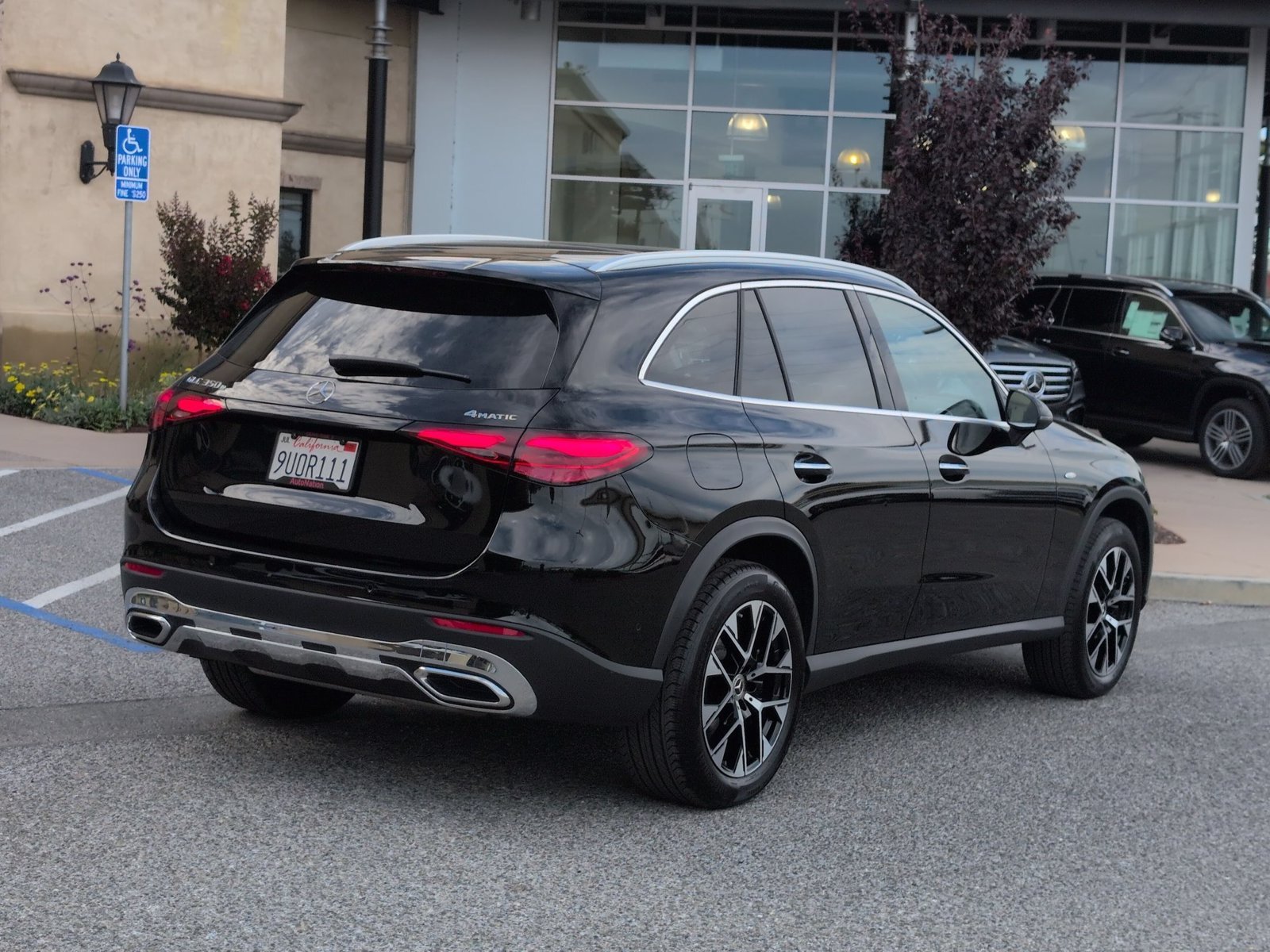 Certified Used 2025 Black Mercedes-Benz GLC 350e image 5