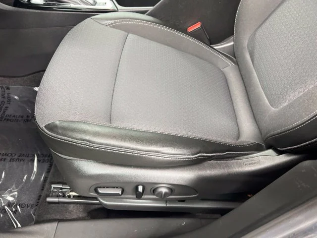 Used 2022 Gray Buick Select image 14