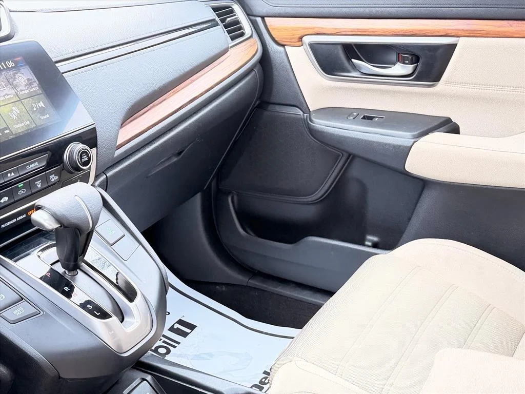 Used 2017  Honda EX image 11