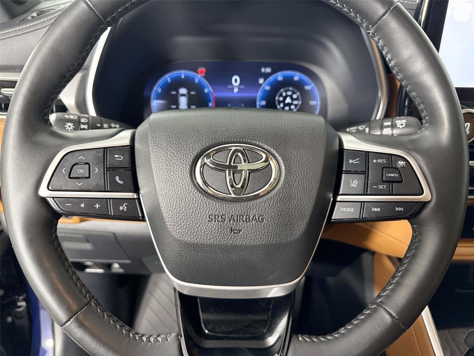 Used 2024 Blueprint Toyota Platinum image 17