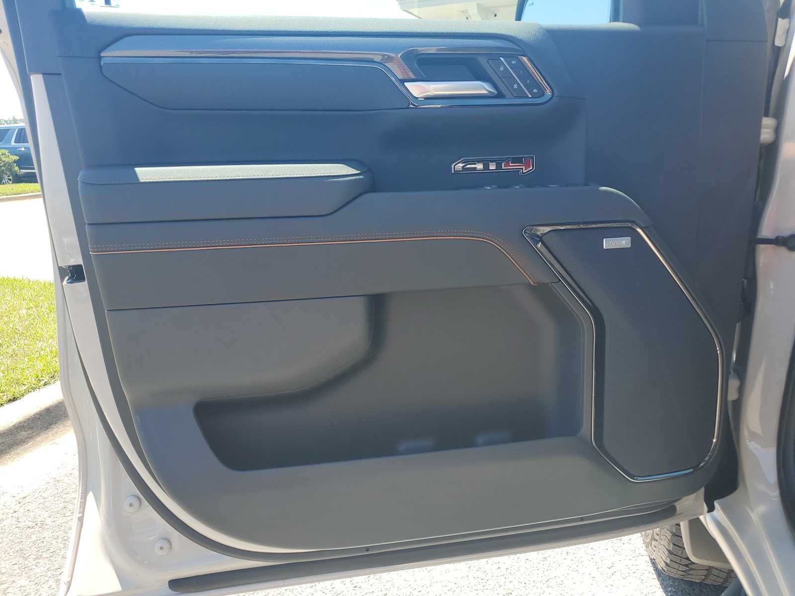 2026 GMC Sierra 1500 AT4 - Photo 15