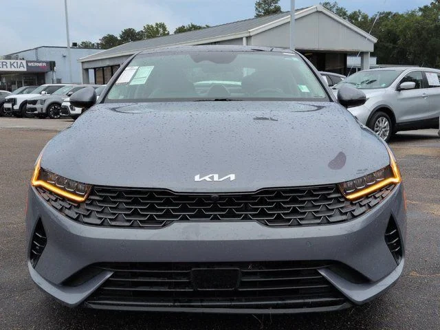 Used 2023 Silver Kia EX image 9