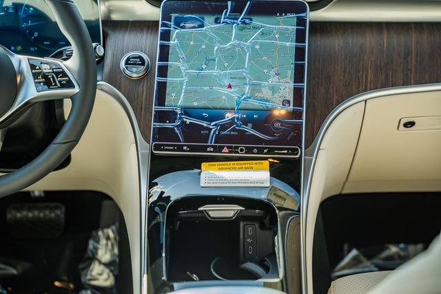 New 2026 Polar White Mercedes-Benz GLC 300 image 21
