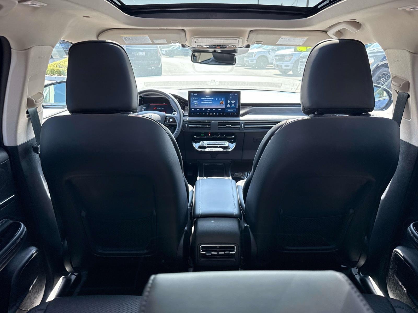 Used 2024 Black Lincoln Grand Touring image 9