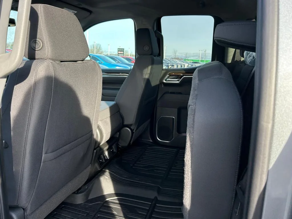 2026 GMC Sierra 1500 SLE - Photo 8