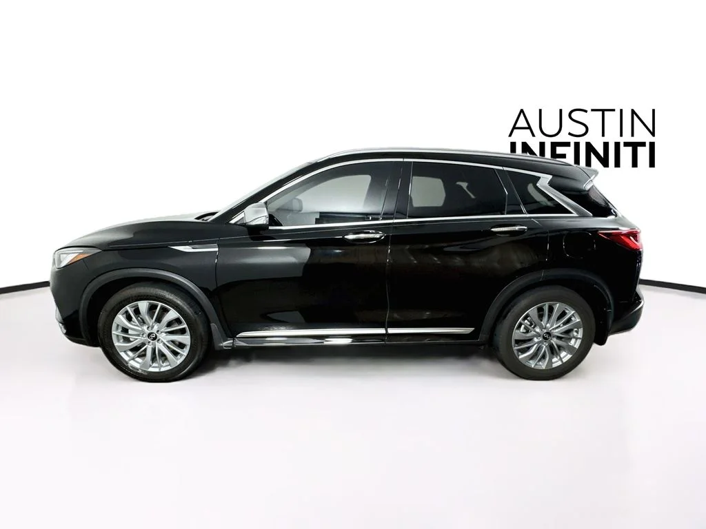 Certified Used 2023 Black INFINITI LUXE image 6