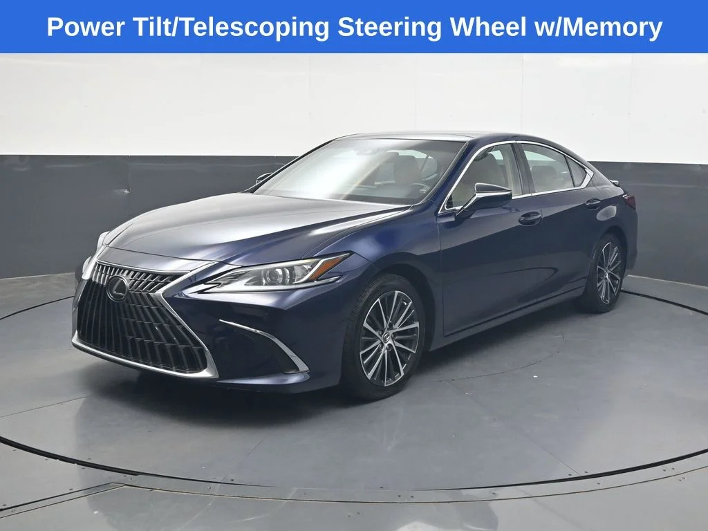 Used 2023  Lexus 350 image 9