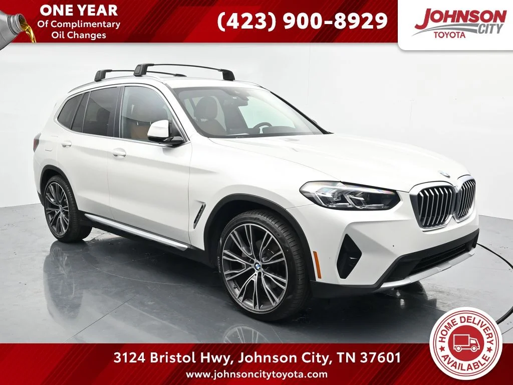 Used 2022 White BMW xDrive30i image 1