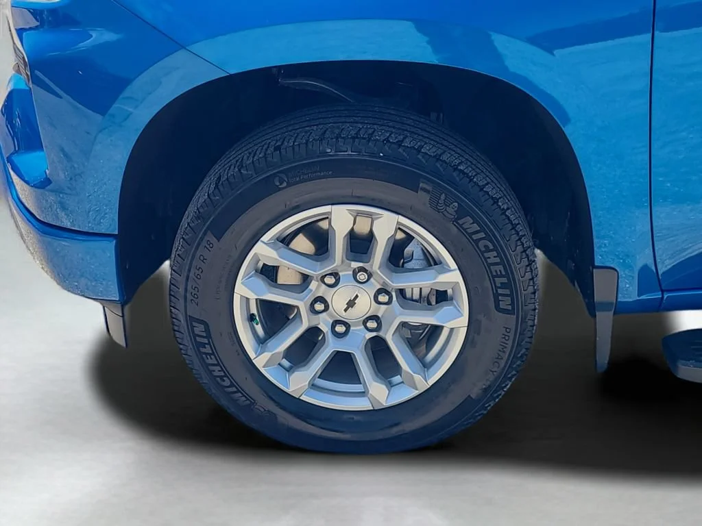 Used 2023 GLACIER BLUE METALLIC Chevrolet RST image 25