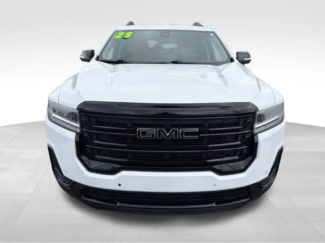 Used 2023 White GMC SLE image 2