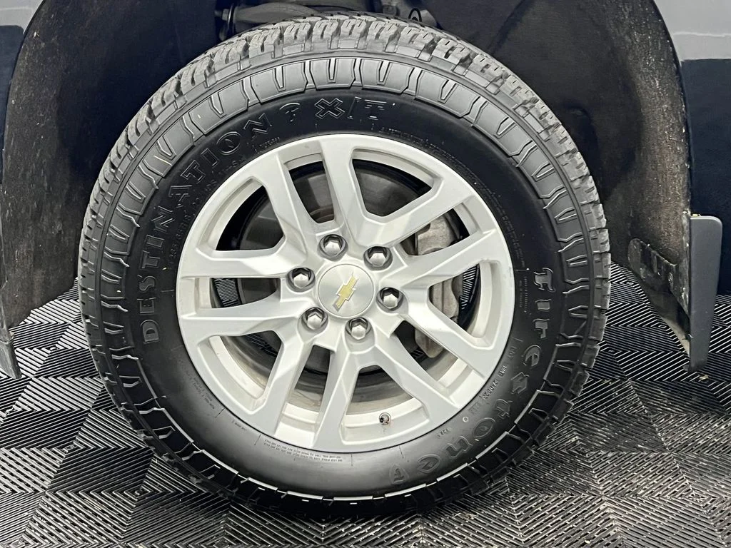 Used 2019 Black Chevrolet LT image 10
