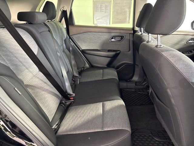 Used 2023 Blk/black Nissan SV image 16