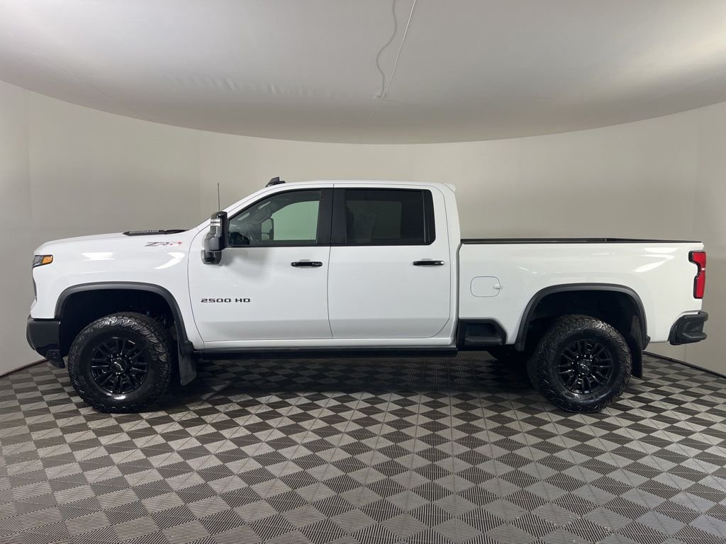 Used 2025 Summit White Chevrolet ZR2 image 32