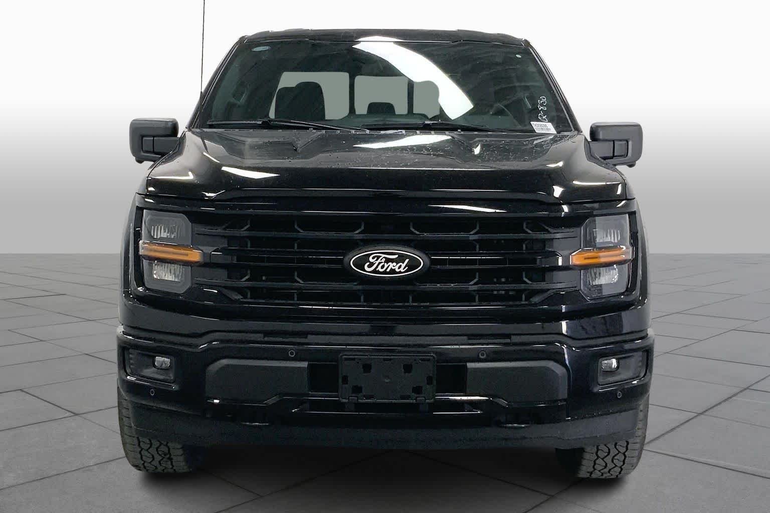 New 2026 Agate Black Metallic Ford XLT image 3