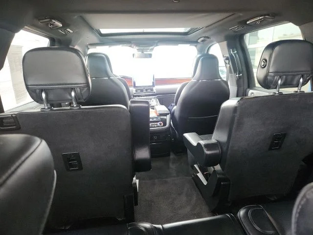 Used 2019 Black Lincoln Reserve image 15