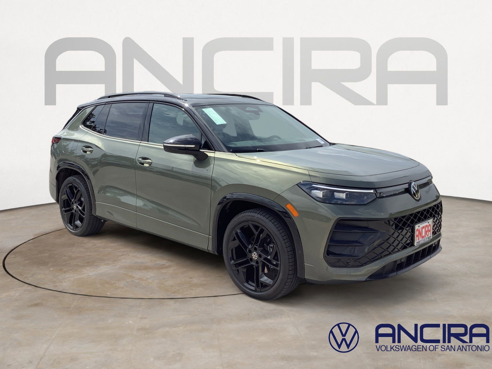 New 2026 Avocado Green w/Deep Black Roof Volkswagen SE R-Line Black image 1