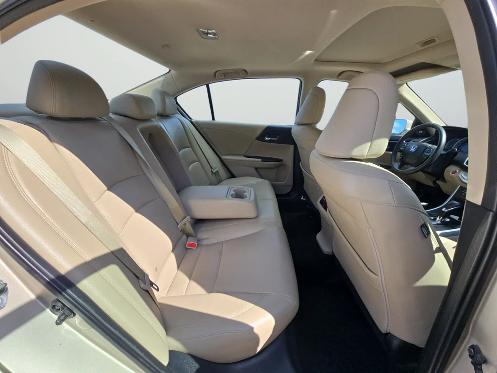 Used 2015 Beige Honda EX-L image 30