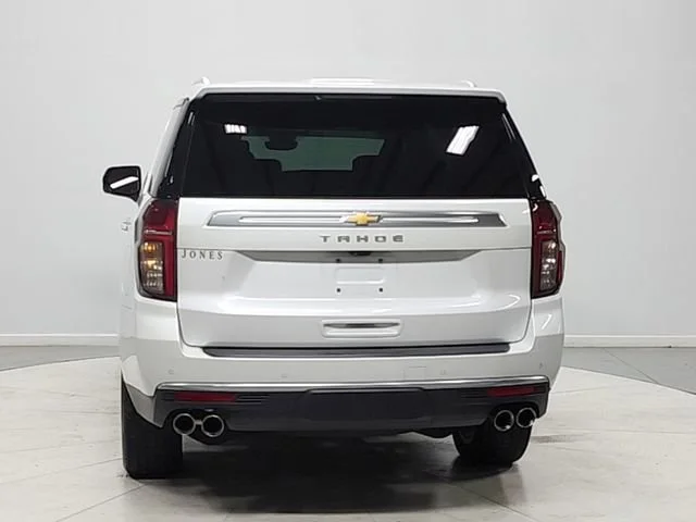 Used 2023 Iridescent Pearl Tricoat Chevrolet High Country image 6