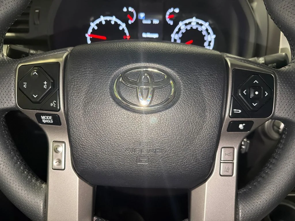 Used 2022 Magnetic Gray Metallic Toyota SR5 Premium 3RD ROW image 25