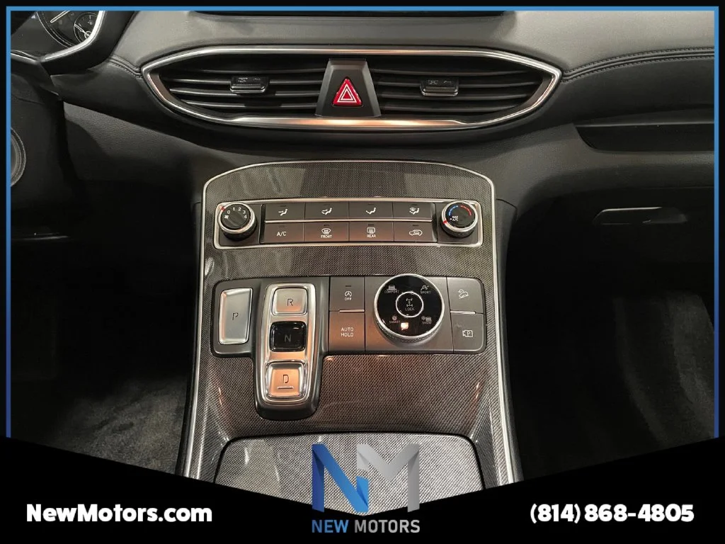 Used 2021 Twilight Black Hyundai SE image 11