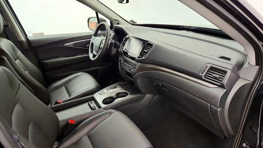 Used 2023 Crystal Black Pearl Honda RTL AWD image 24