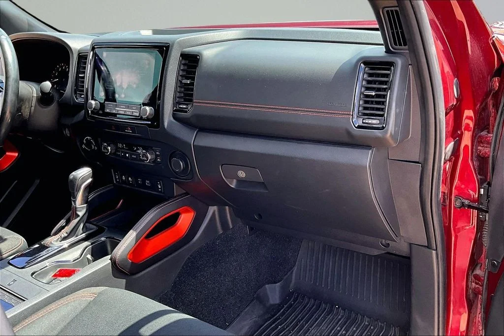 Used 2022 Red Nissan PRO-4X image 14