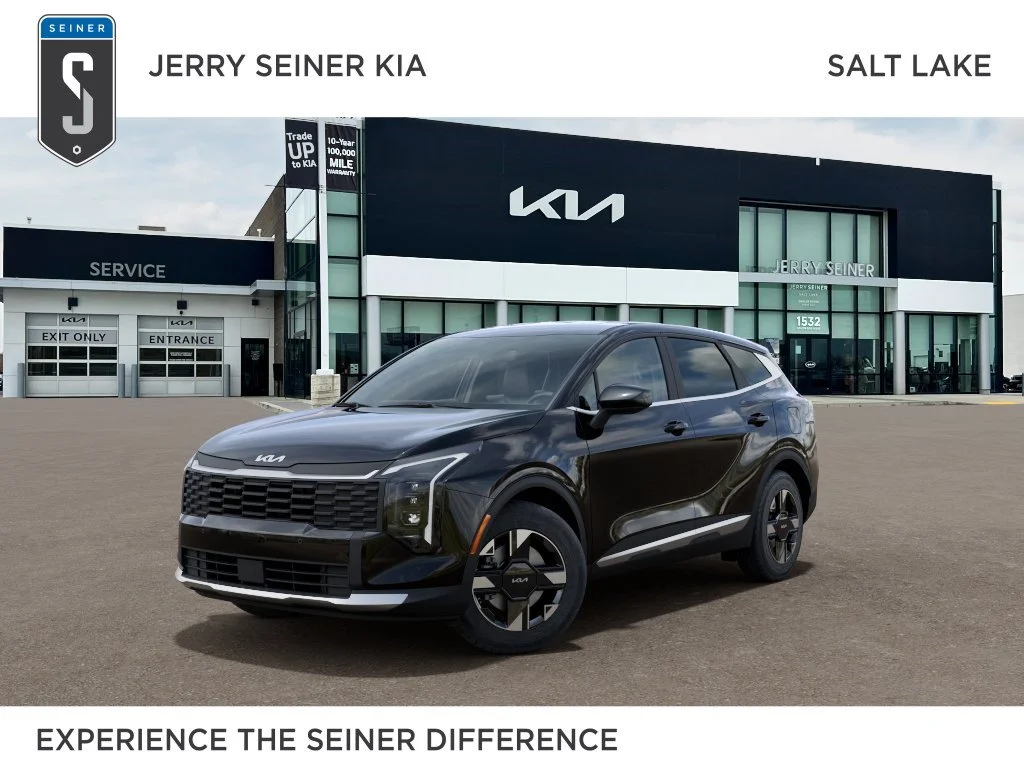 New 2027 Fusion Black Kia LX image 1