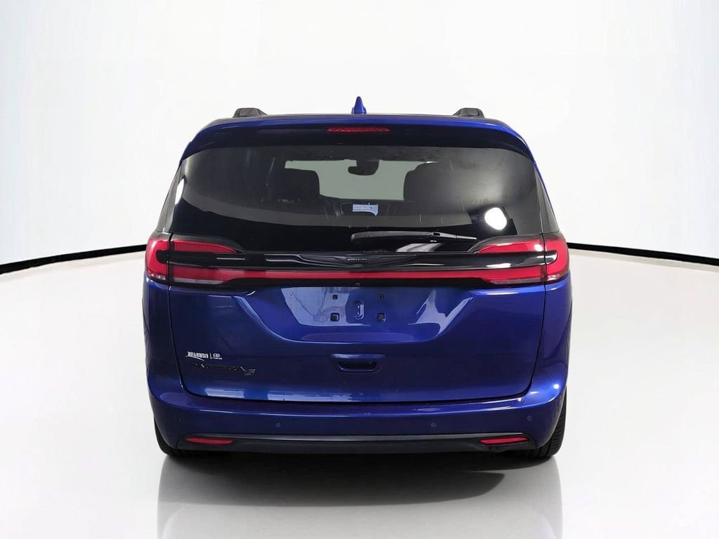 Used 2021 Blue Chrysler Touring L image 6