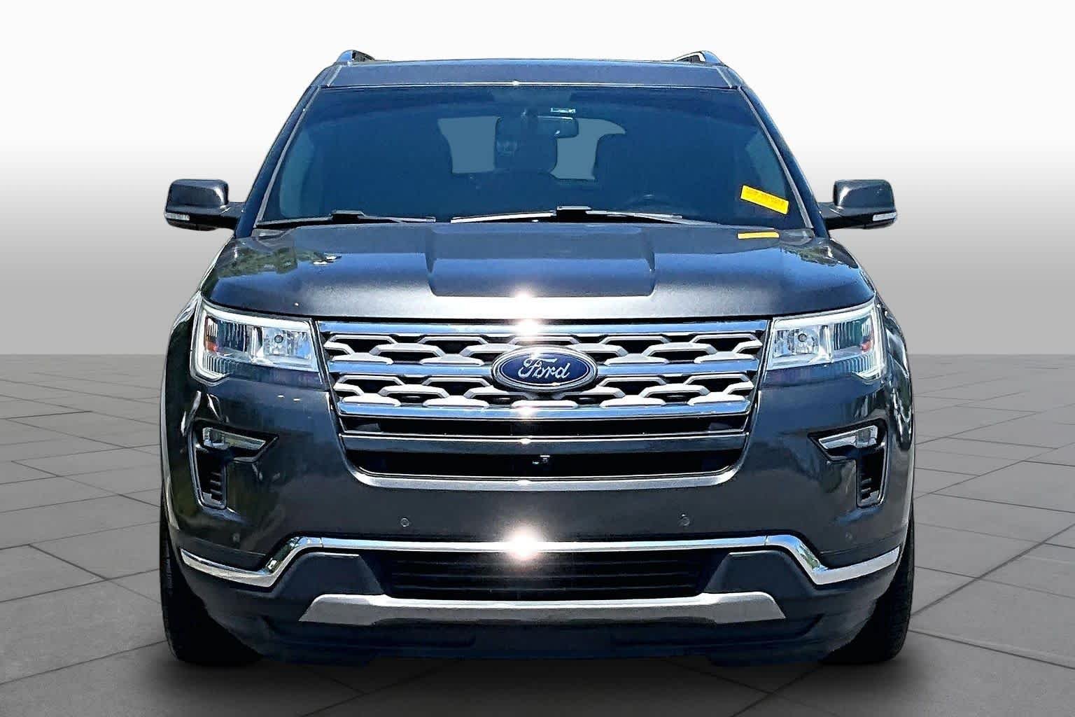 Used 2018 Gray Ford Limited image 4