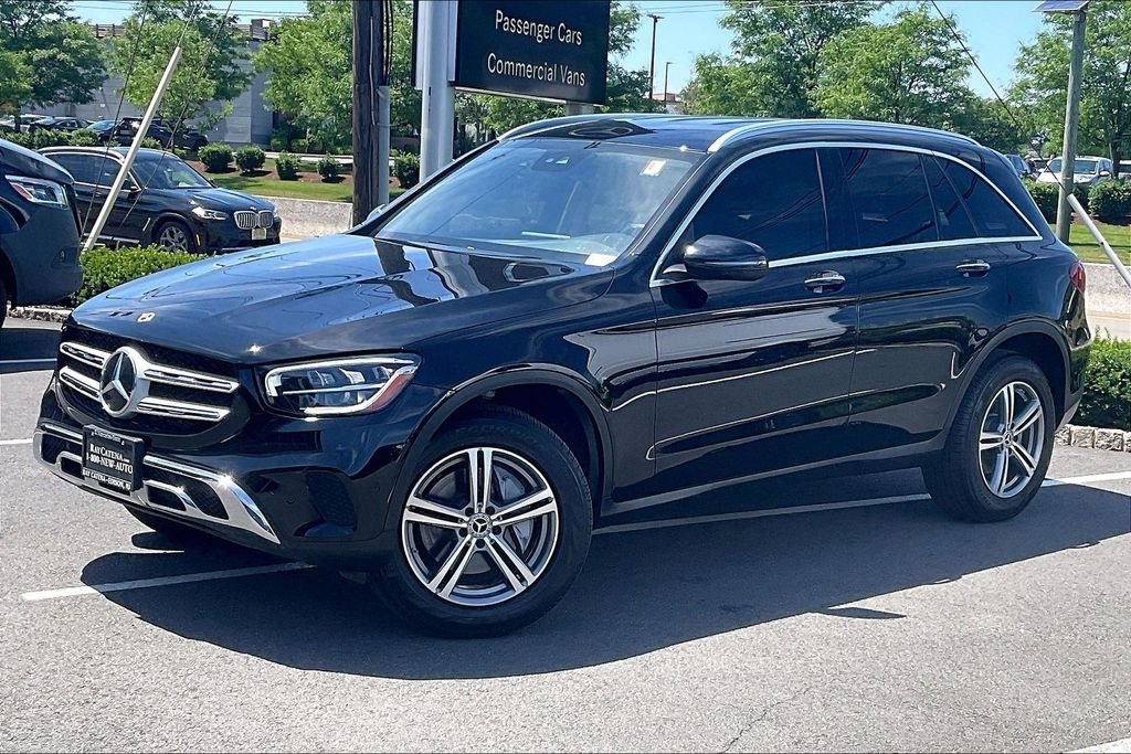 Certified Used 2022 Black Mercedes-Benz GLC 300 image 2