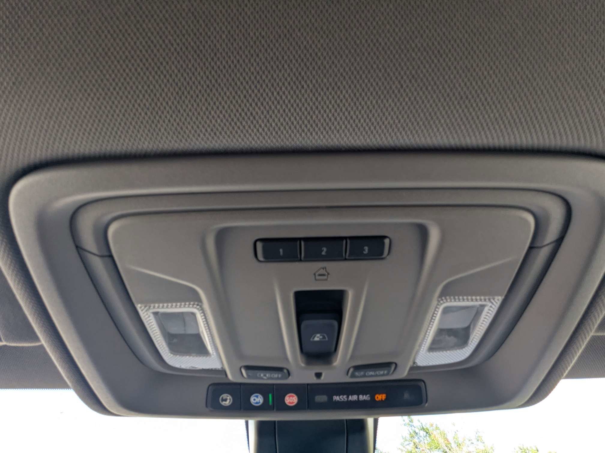 Used 2019 Smokey Quartz Metallic GMC SLT image 27