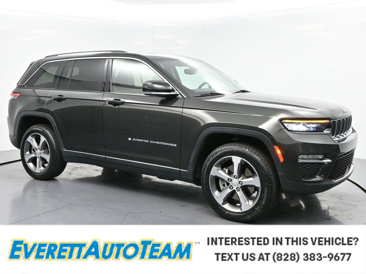 2023 Jeep Grand Cherokee 4xe 4x4's photo