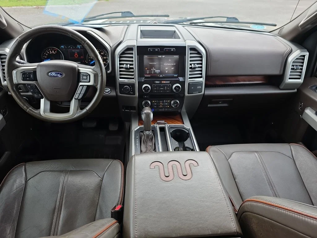 Used 2015  Ford King Ranch image 15