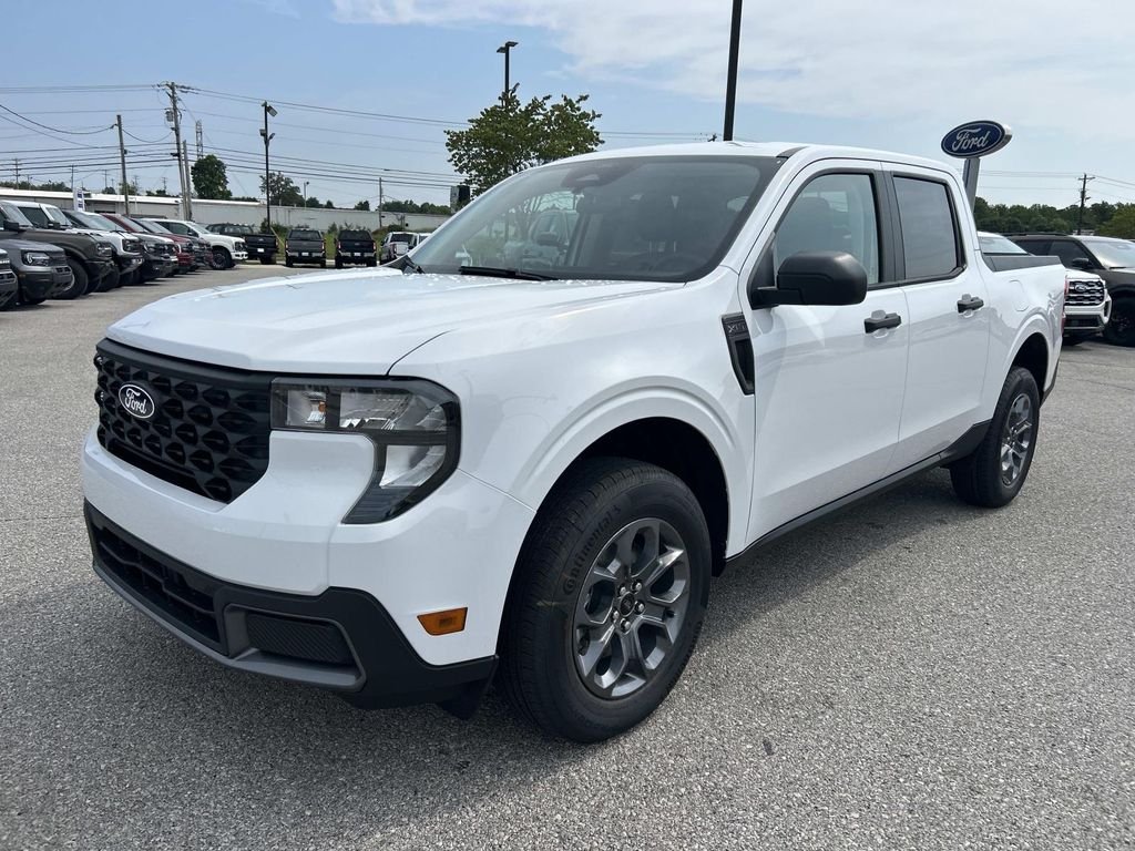 New 2026 Oxford White Ford XLT image 8