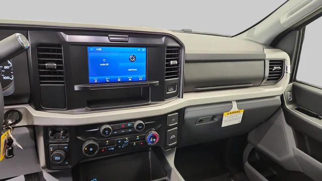 2026 Ford F-550 Super Duty Chassis Cab XLT - Photo 14