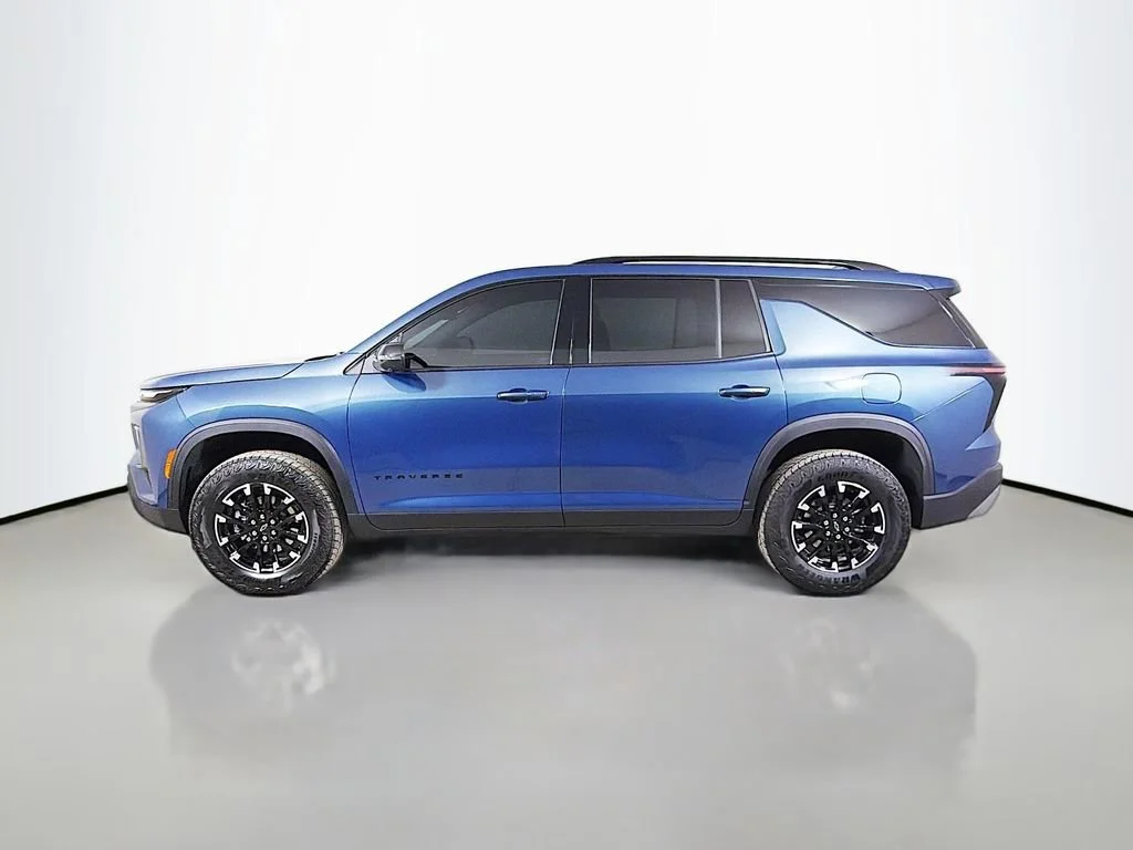 Used 2026 Lakeshore Blue Metallic Chevrolet Z71 image 9