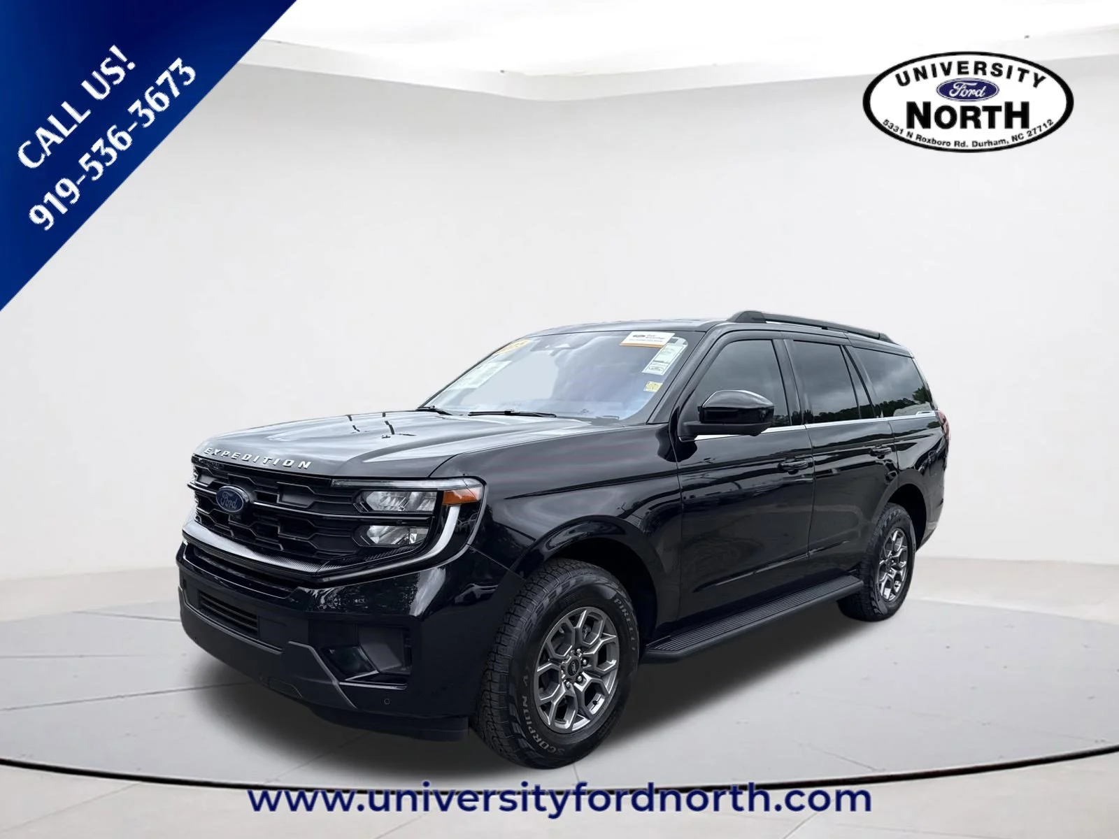 Used 2025 Agate Black Metallic Ford Active image 3