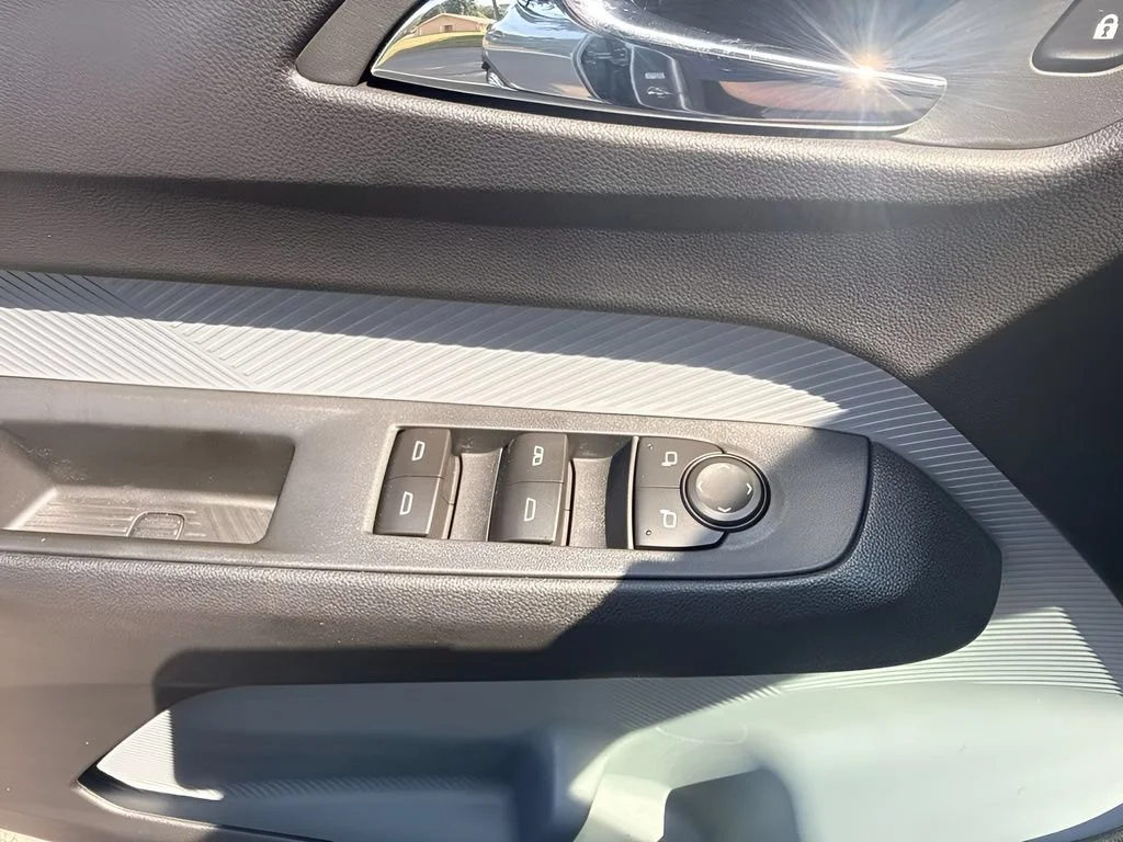 Used 2027 Sterling Grey Metallic Chevrolet LT image 26