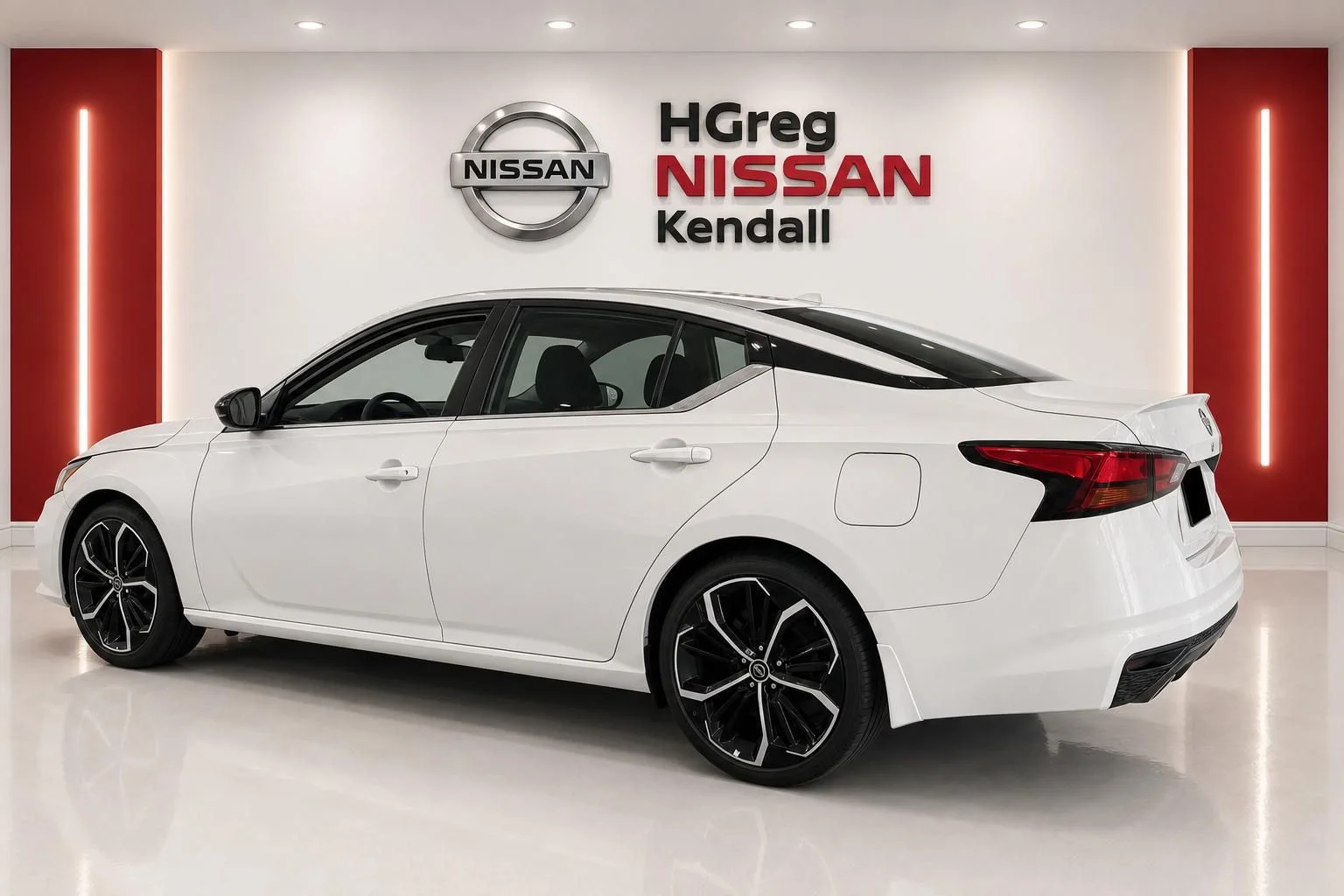 Certified Used 2024 White Nissan 2.5 SR image 6