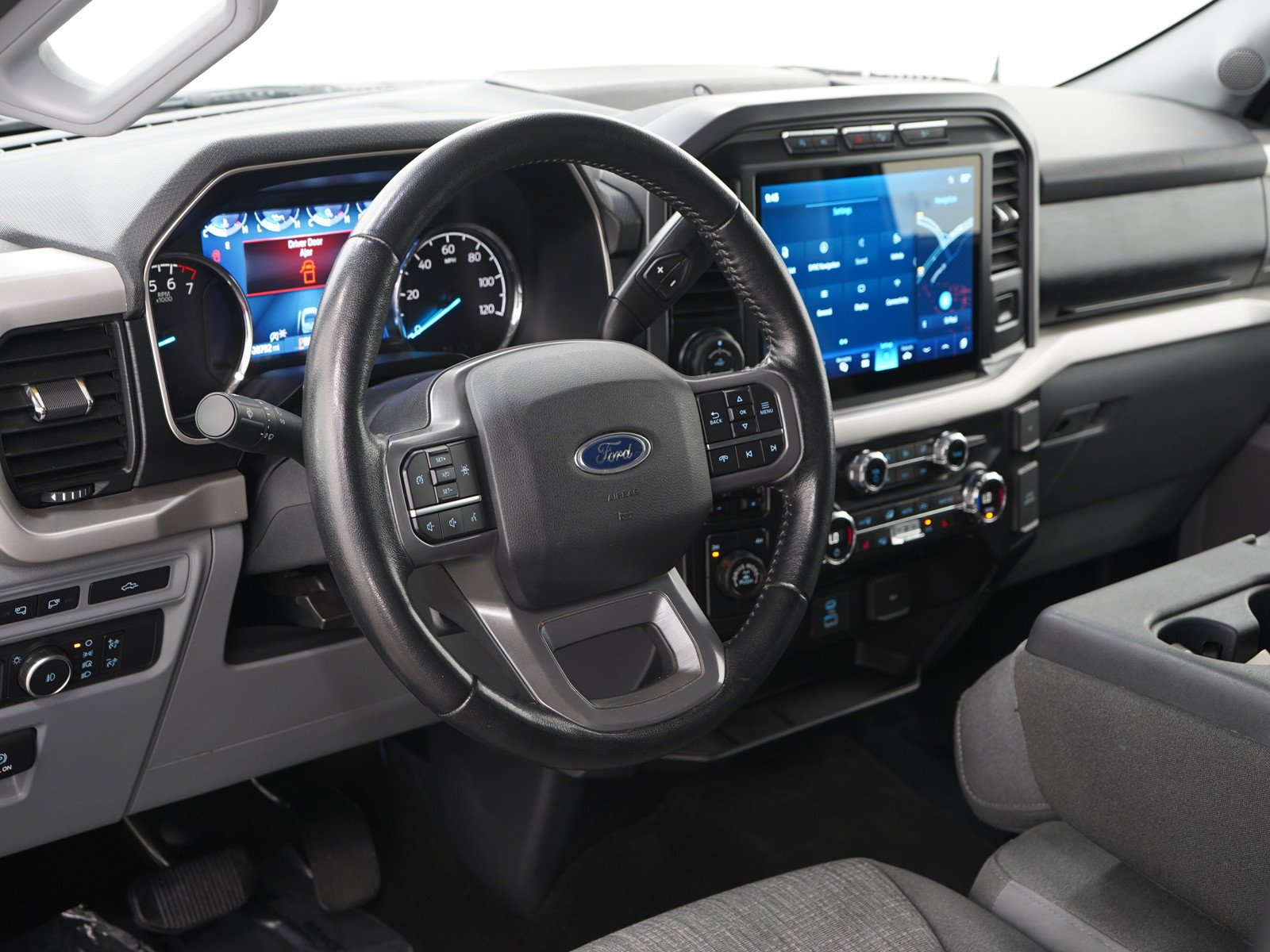 Used 2021 AGATE BLACK METALLIC Ford  image 25