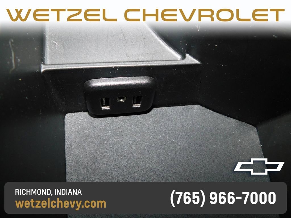 2023 Chevrolet Camaro 1LT - Photo 30
