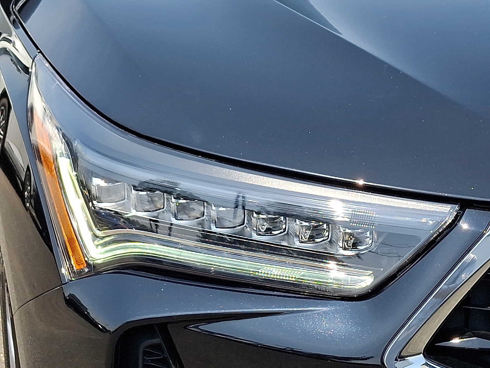 Used 2023 Majestic Black Pearl Acura SH-AWD image 10
