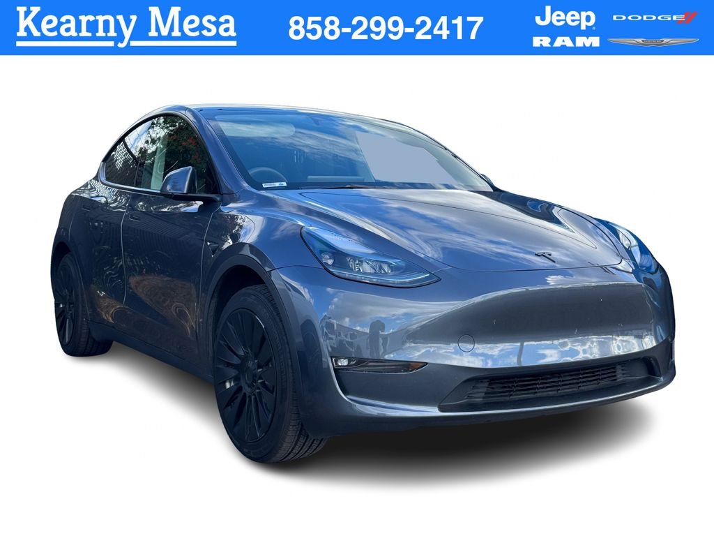 2023 Tesla Model Y Long Range Dual Motor All-Wheel Drive's photo