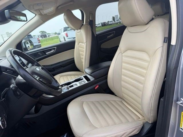 Used 2022 Silver Metallic Ford SEL image 11