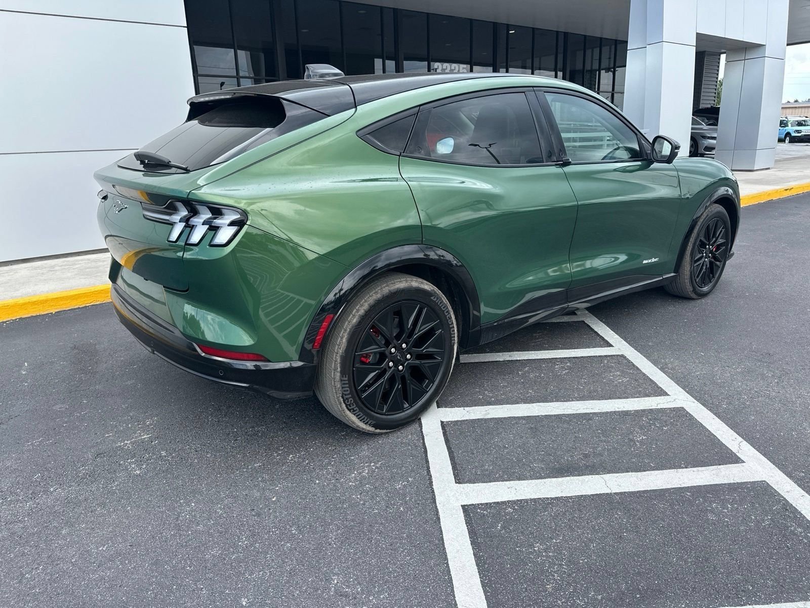 Used 2025 Green Metallic Ford Premium image 3