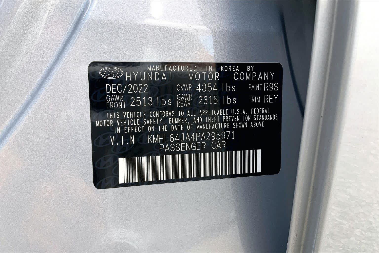 Used 2023 Hampton Gray Hyundai SEL image 37